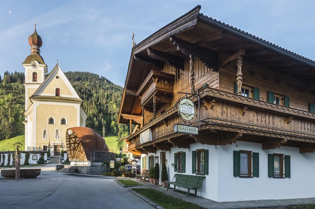 Drehort - Dorfplatz Going
