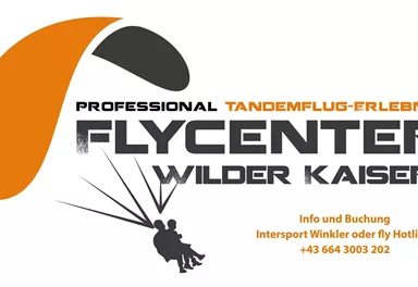 Ein Logo des Flycenters Wilder Kaiser, das Tandemflugerlebnisse anbietet. Die Grafik zeigt einen Gleitschirm und enthält Kontaktdaten für Buchungen.