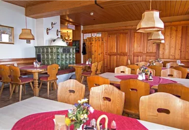 Ellmau_Gruttenhütte_Stube_Wilder_Kaiser