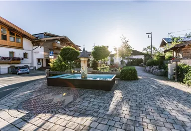 Wilder_Kaiser_Wasser_Brunnen_Ellmau_Sommer2022_LisaLederer (3).jpg
