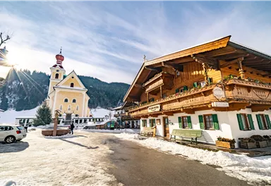 Going_Kirchplatz_Winter_Wilder Kaiser
