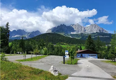 Going_Parkplatz Badesee_Sommer_Wilder Kaiser