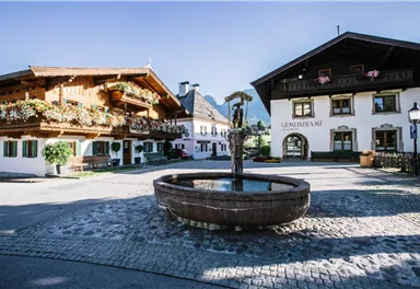 Going_Trinkwasser-Brunnen_Dorfplatz Going_Wilder Kaiser(2).jpg