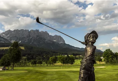 Golfer_Statue
