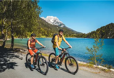 hd-Fruehling-E-Bike-BestAger-Gartner-Mathaeus-2229