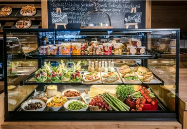 Kaiser's Deli 3