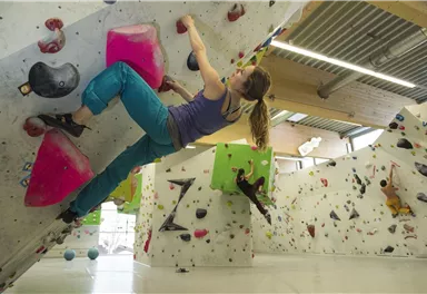 Koasa Boulder
