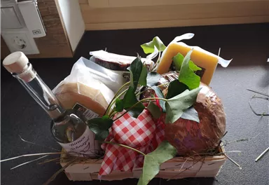 nettes Geschenkskörberl