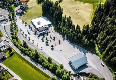 Parkplatz_Bergbahn_Scheffau_Luftansicht