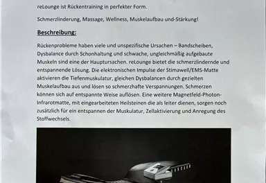Ein Informationen über reLounge, ein Rückentraining in perfekter Form. Das Bild zeigt ein Gerät zur Schmerzreduktion und Muskelstärkung.