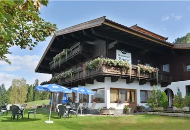 Berggasthof-Bavaria-Soell-Berg-11-Marlies-Sojer-Haus-Sommer.jpg