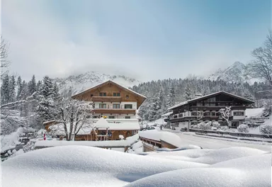 Scheffau_Gasthof_Zum_Wilden_Kaiser_Winter