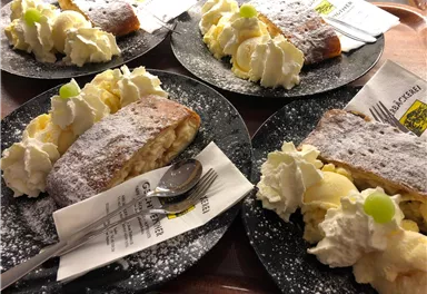 Scheffau_Kaiserbäckerei_Gschwendtner_Kuchen