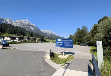 Scheffau_Park_and_Ride_Parkplatz