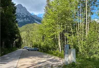 Scheffau_Parkplatz_Wegscheid Jägerwirt_Sommer