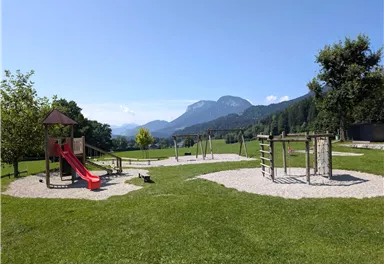 Scheffau_Spielplatz_Volksschule_Kindergarten