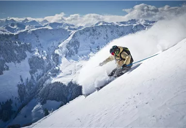Skifahren im Skigebiet Fieberbrunn