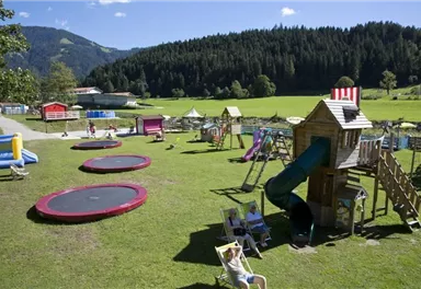 Söll_Berghof Kinderspielplatz_Wilder Kaiser