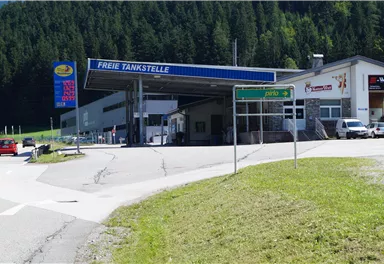 Söll_Freie Tankstelle_Wilder Kaiser