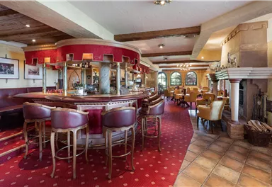 Söll_Hotel_AlpenSchlössl_Bar_WilderKaiser