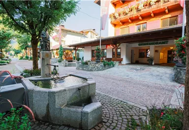 Soell_Trinkwasseer-Brunnen_Tourismus Info Söll_Wilder Kaiser
