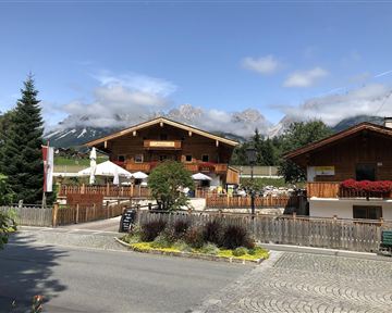 Going_Cafe Schuster_Wilder Kaiser