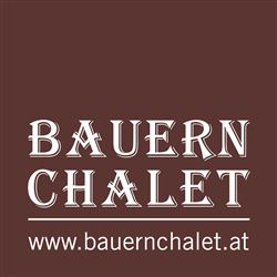 Das Bild zeigt das Logo von "Bauern Chalet" auf einem braunen Hintergrund. Die Website-Adresse ist ebenfalls angegeben.