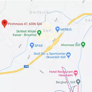 A map that shows the location of Pirchmoos 47 in Söll. Nearby attractions and shops are also marked.