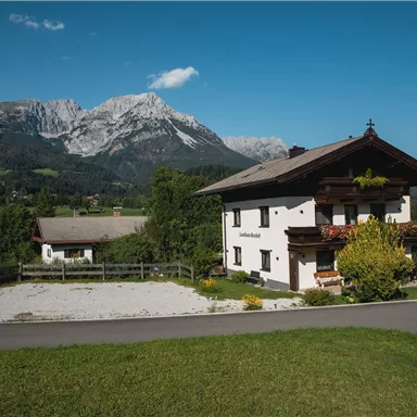 Our renovated country house Hoschek, new windows, roller blinds, fly screens, and facade