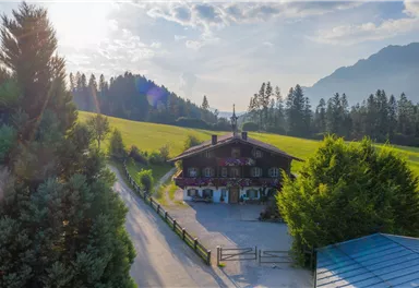 Ellmau_Bergdoktor Praxis_Außenansicht_Wilder Kaiser