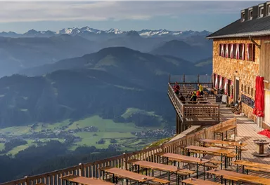 Ellmau_Gruttenhütte_Terrasse_Wilder Kaiser