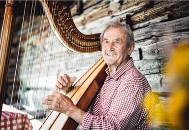 Scheffau_Steiner-Hochalm_Harfenmusik_Wilder Kaiser