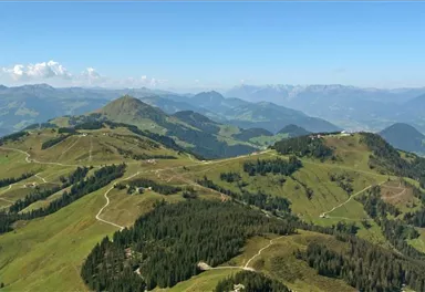 Söll_Flugaufnahme von der Tanzbodenalm_Wilder Kaiser